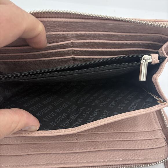 Steve Madden Wallet Womens Zip Around Wristlet Pink Clutch Purse - Picture 10 of 10